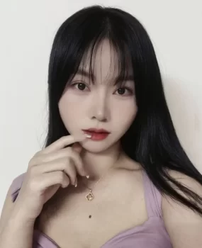 一个很漂亮的js小姐姐