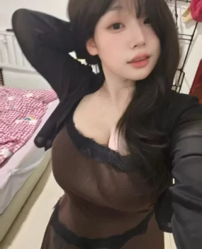 北京丰满大奶少女