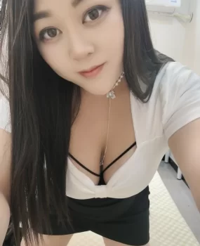 丰乳肥臀吸精少妇