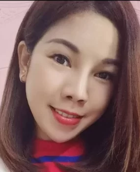 阳西美容工作室老板娘