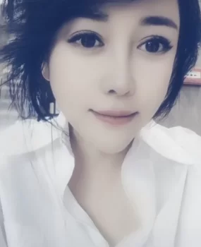 闲职性感少妇。