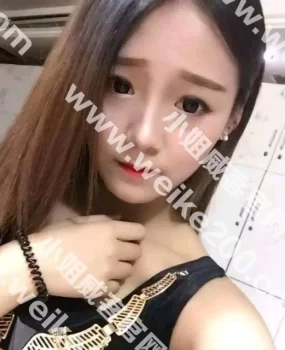 分享一个21岁的年轻妹子 比较爽！