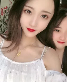 神仙颜值小公主,被洋男友调教成床上的饥渴少女