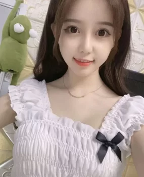 兼职性感风骚小姐姐一对大白球 风骚迷人 手感蜜汁不错